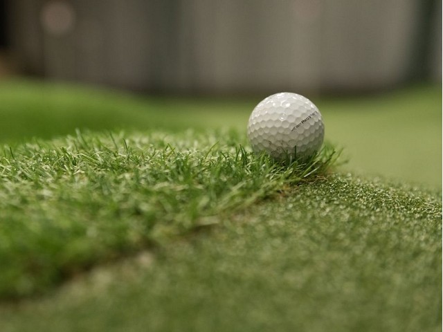 Golfy indoor golf center